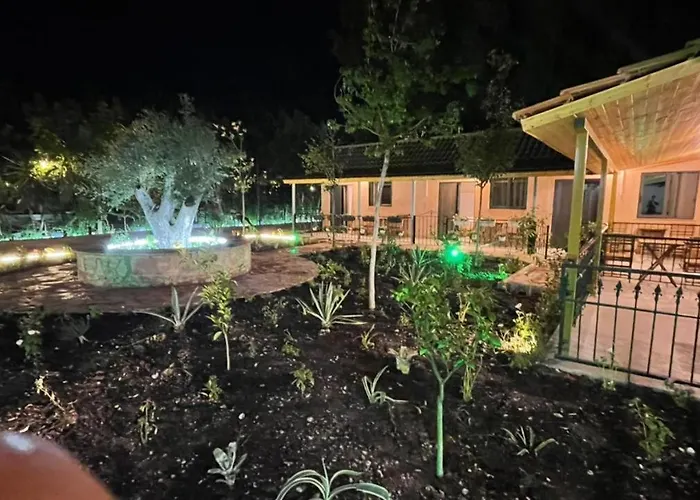 مزرعة للإقامة Agrotourism Isak *