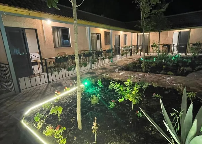 Agrotourism Isak ファームステイ *